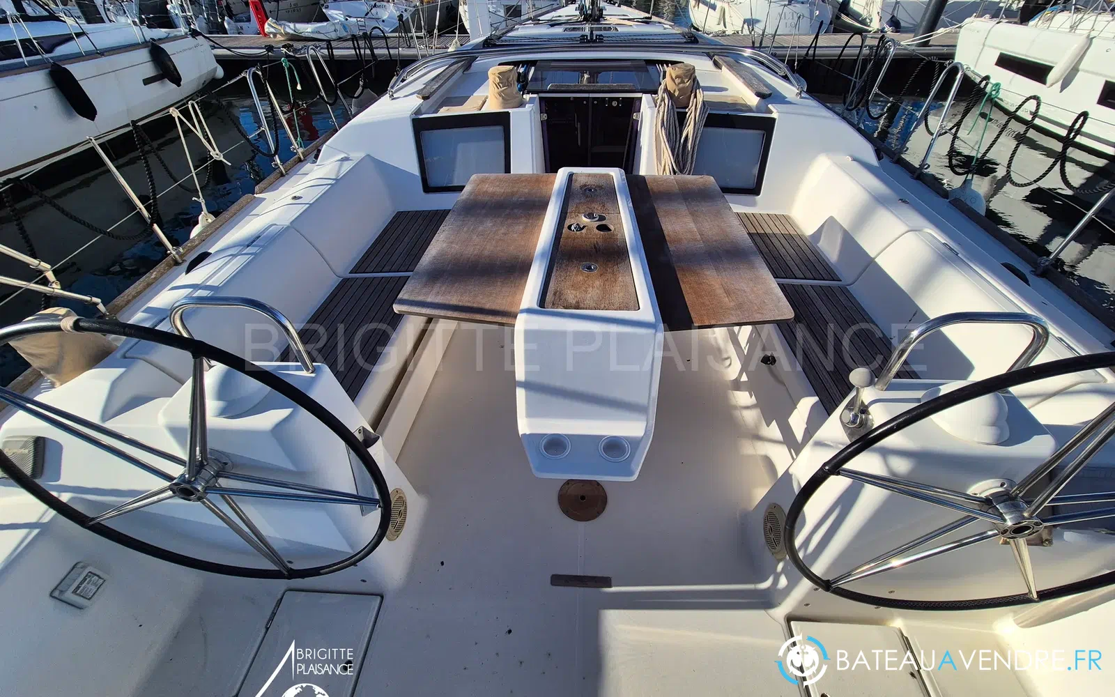 slider 6 Dufour 460 GL