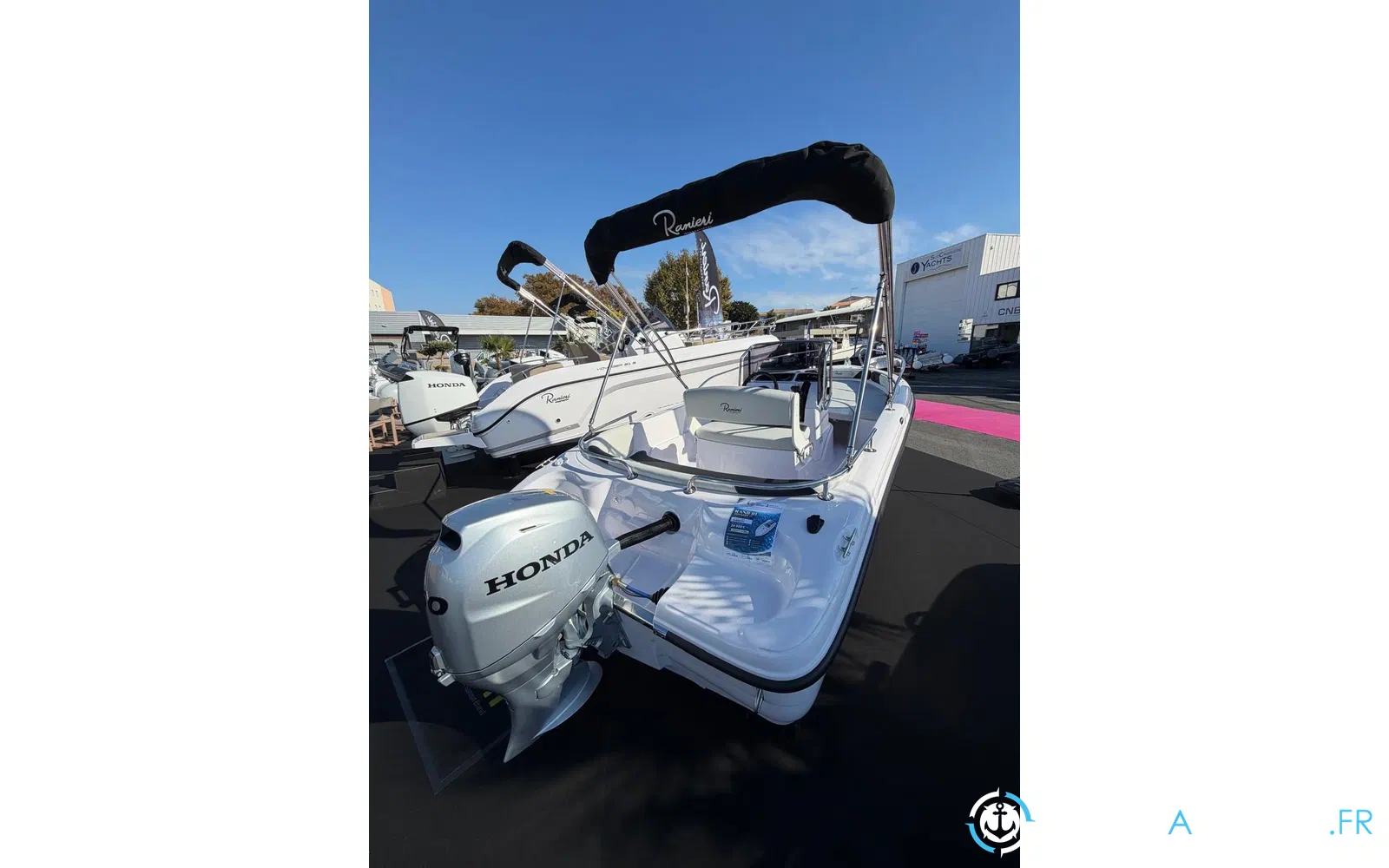 slider 0 Ranieri Voyager 17