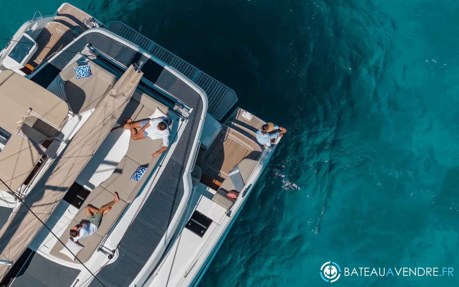 slider 9 Fountaine Pajot FP 44