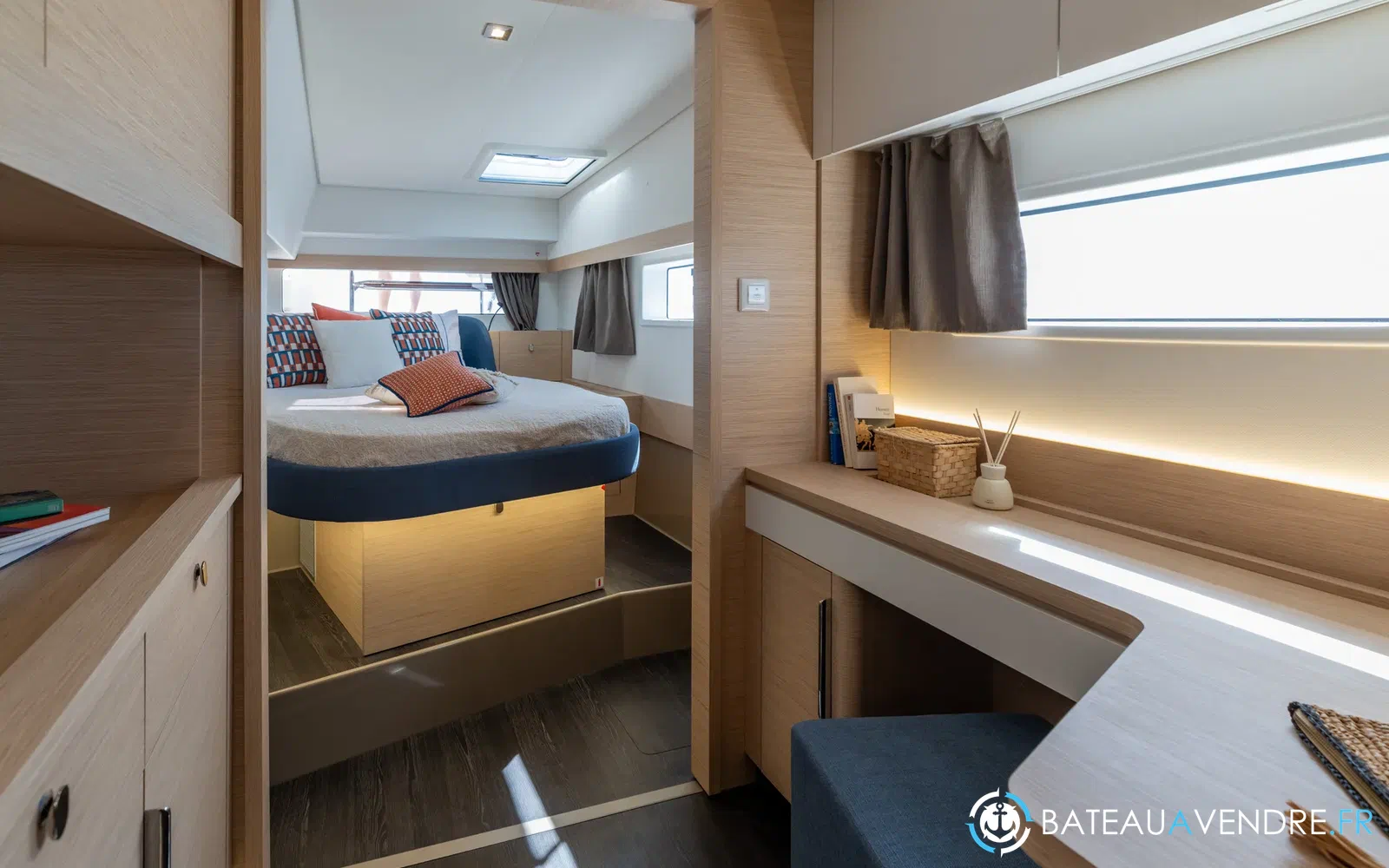 slider 104 Fountaine Pajot FP 44