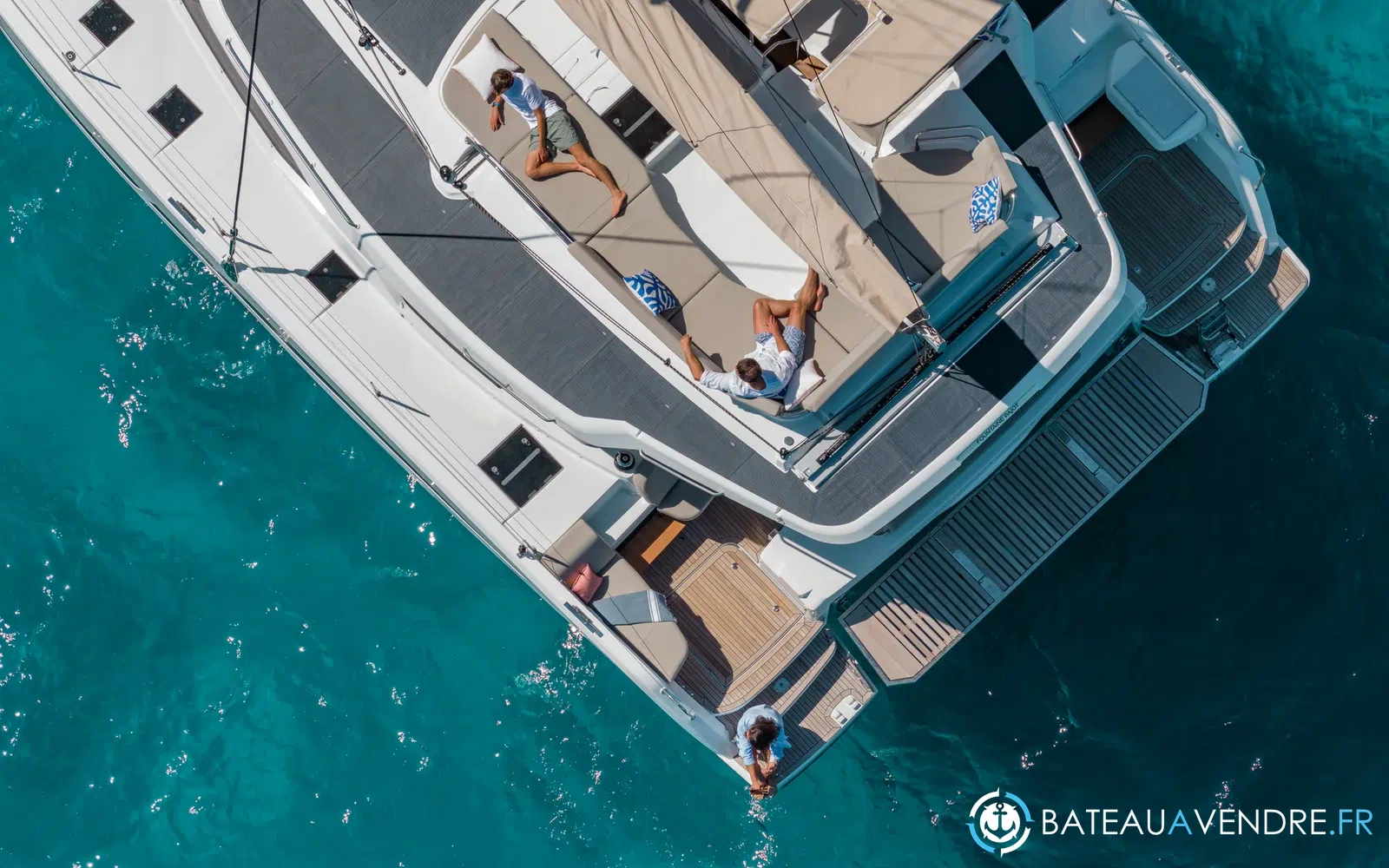 slider 10 Fountaine Pajot FP 44