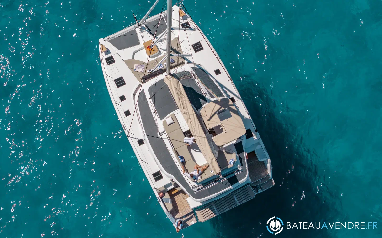 slider 11 Fountaine Pajot FP 44