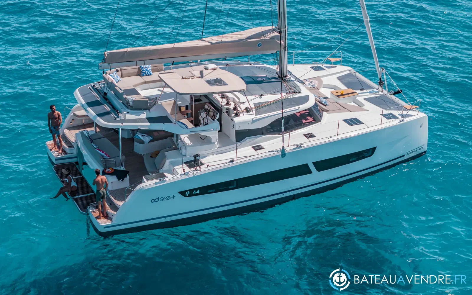 slider 19 Fountaine Pajot FP 44
