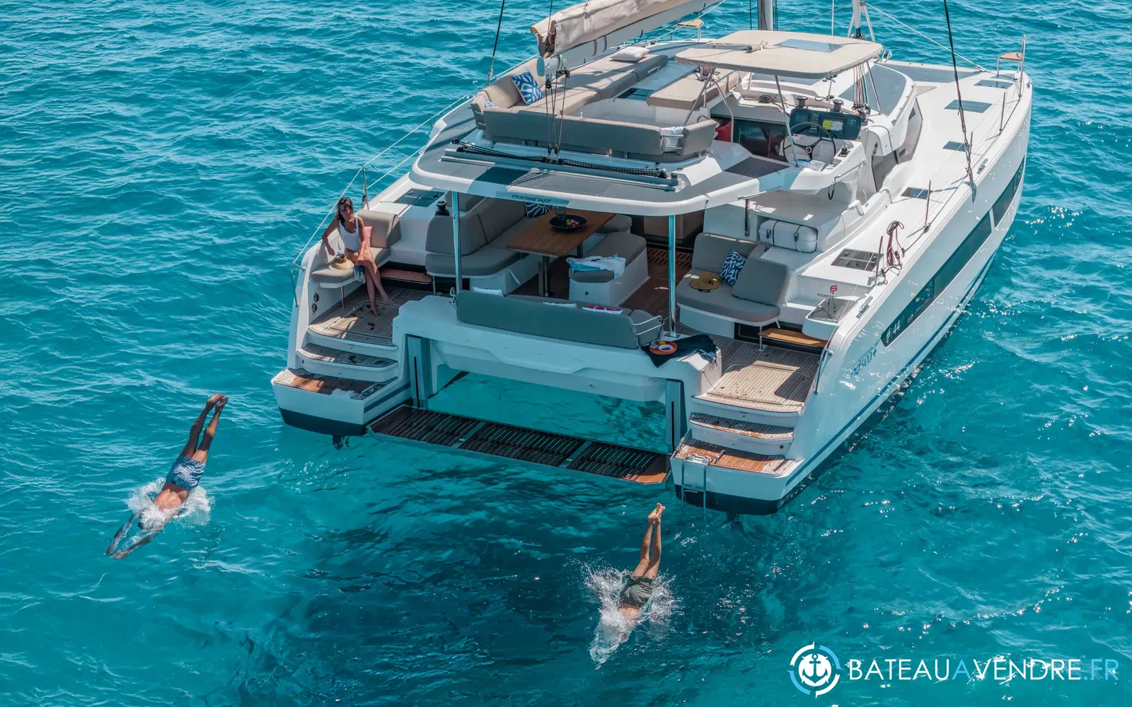 slider 21 Fountaine Pajot FP 44