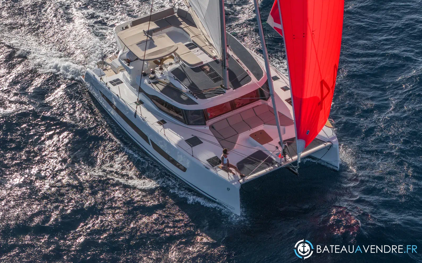 slider 27 Fountaine Pajot FP 44