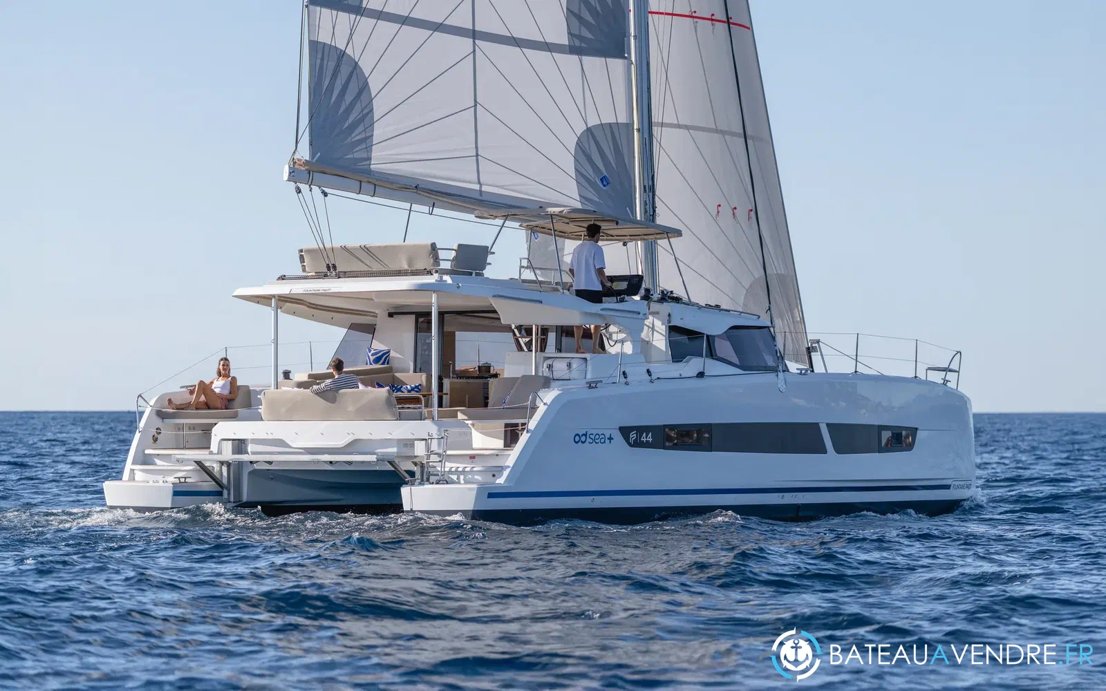 slider 35 Fountaine Pajot FP 44