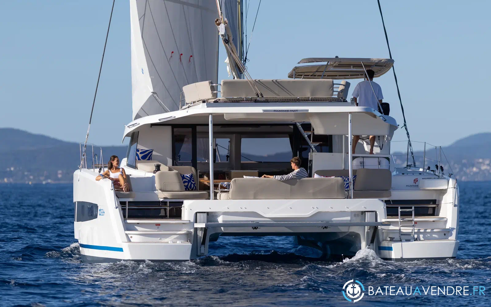 slider 36 Fountaine Pajot FP 44