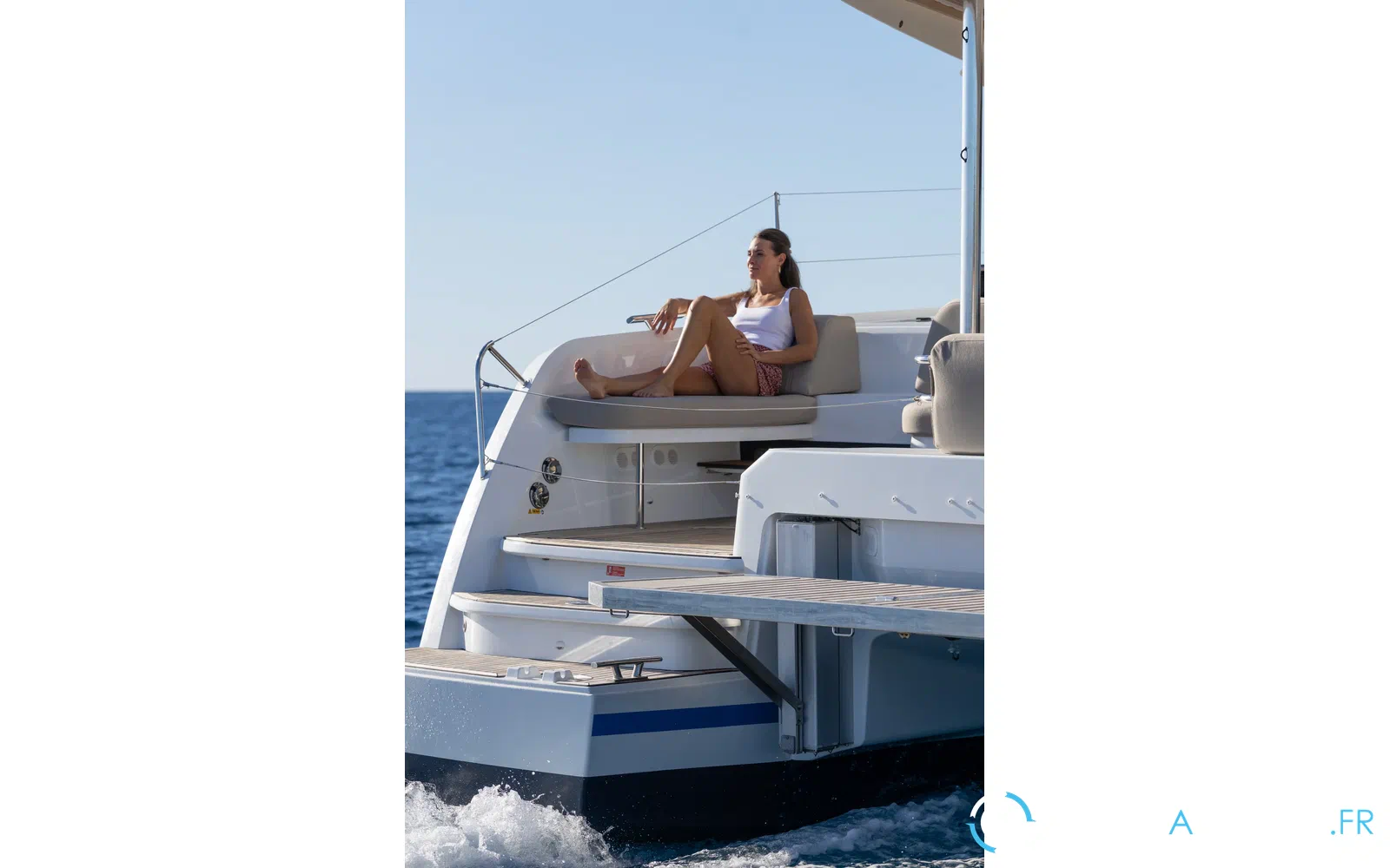 slider 39 Fountaine Pajot FP 44