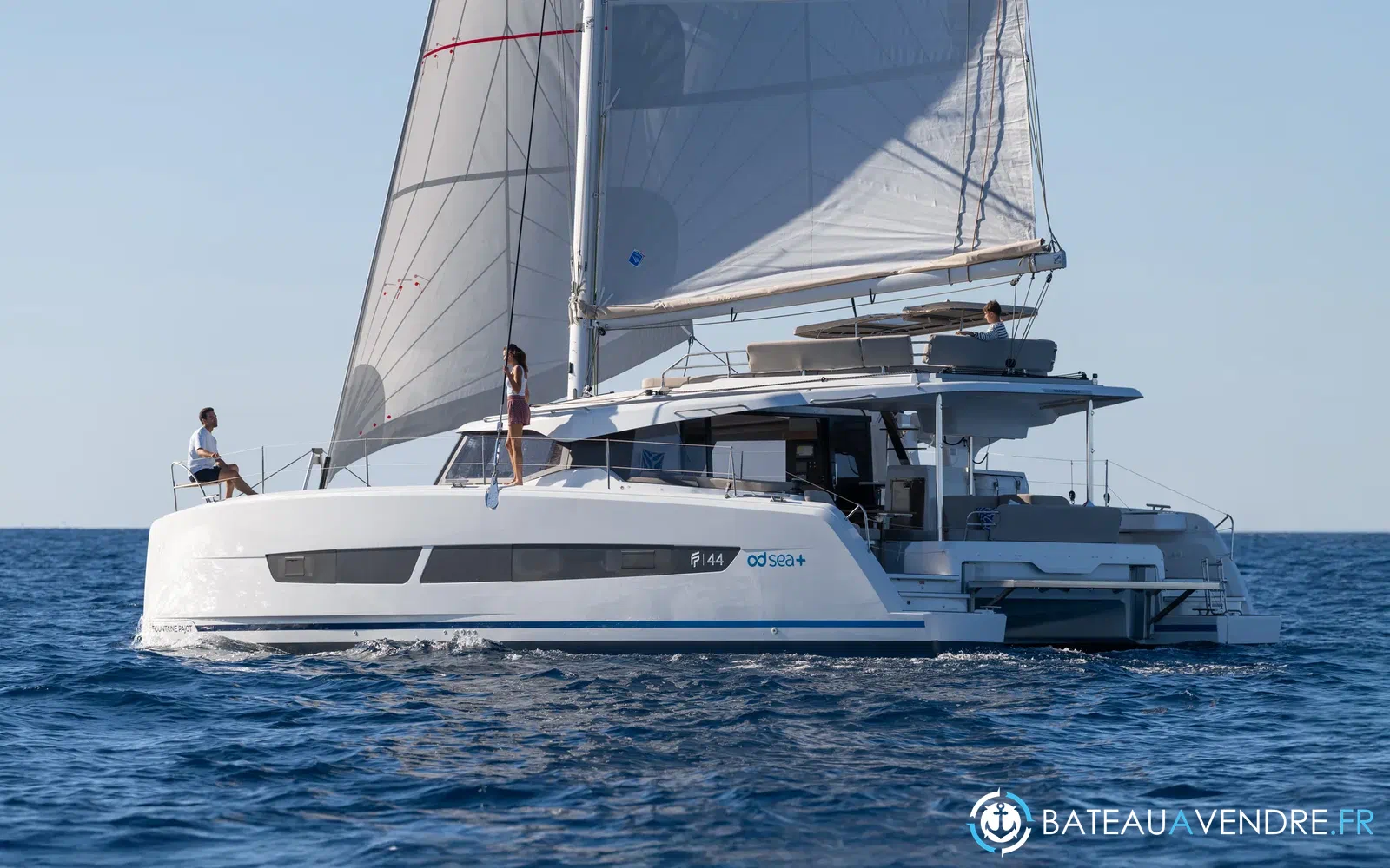 slider 40 Fountaine Pajot FP 44