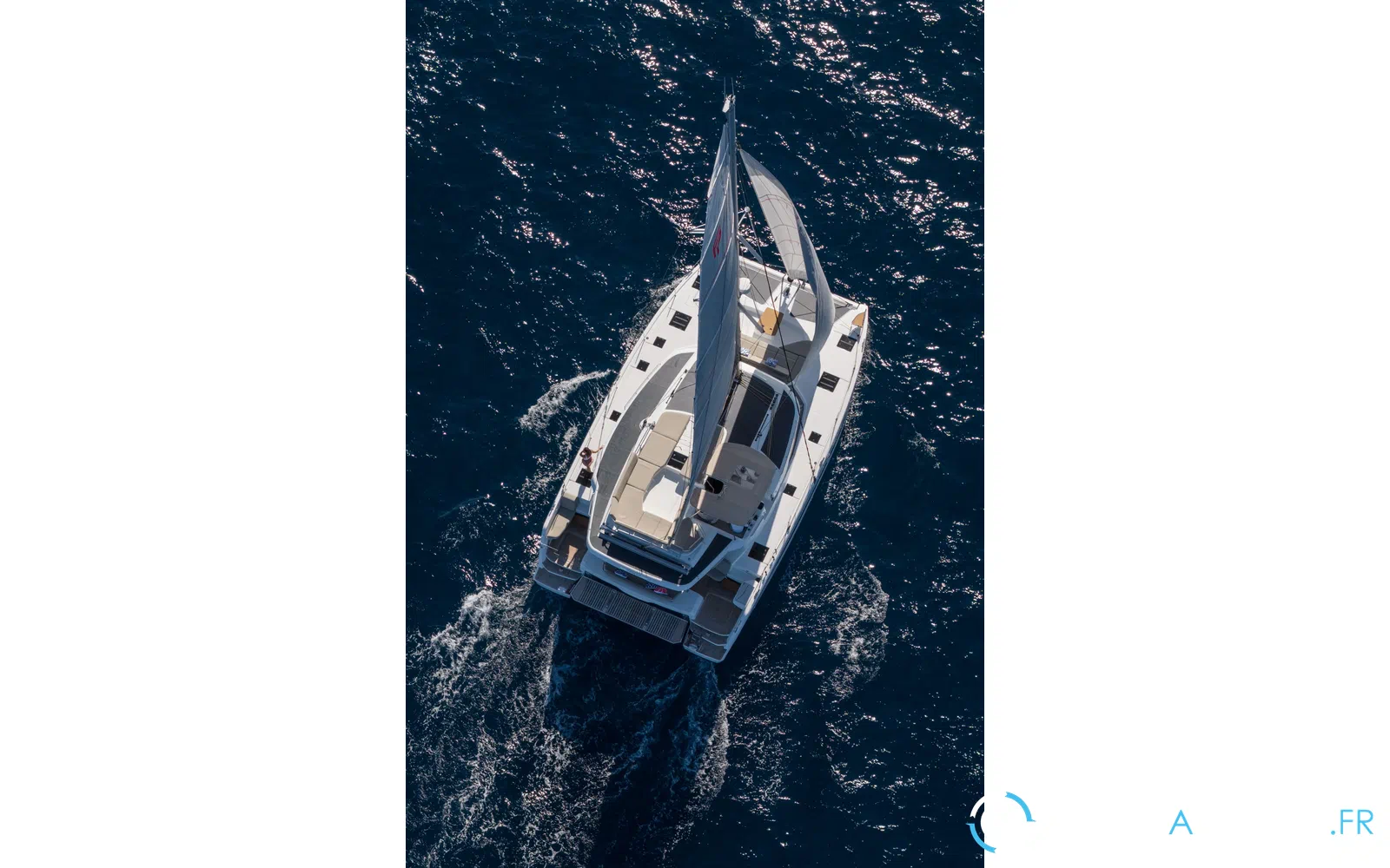 slider 4 Fountaine Pajot FP 44