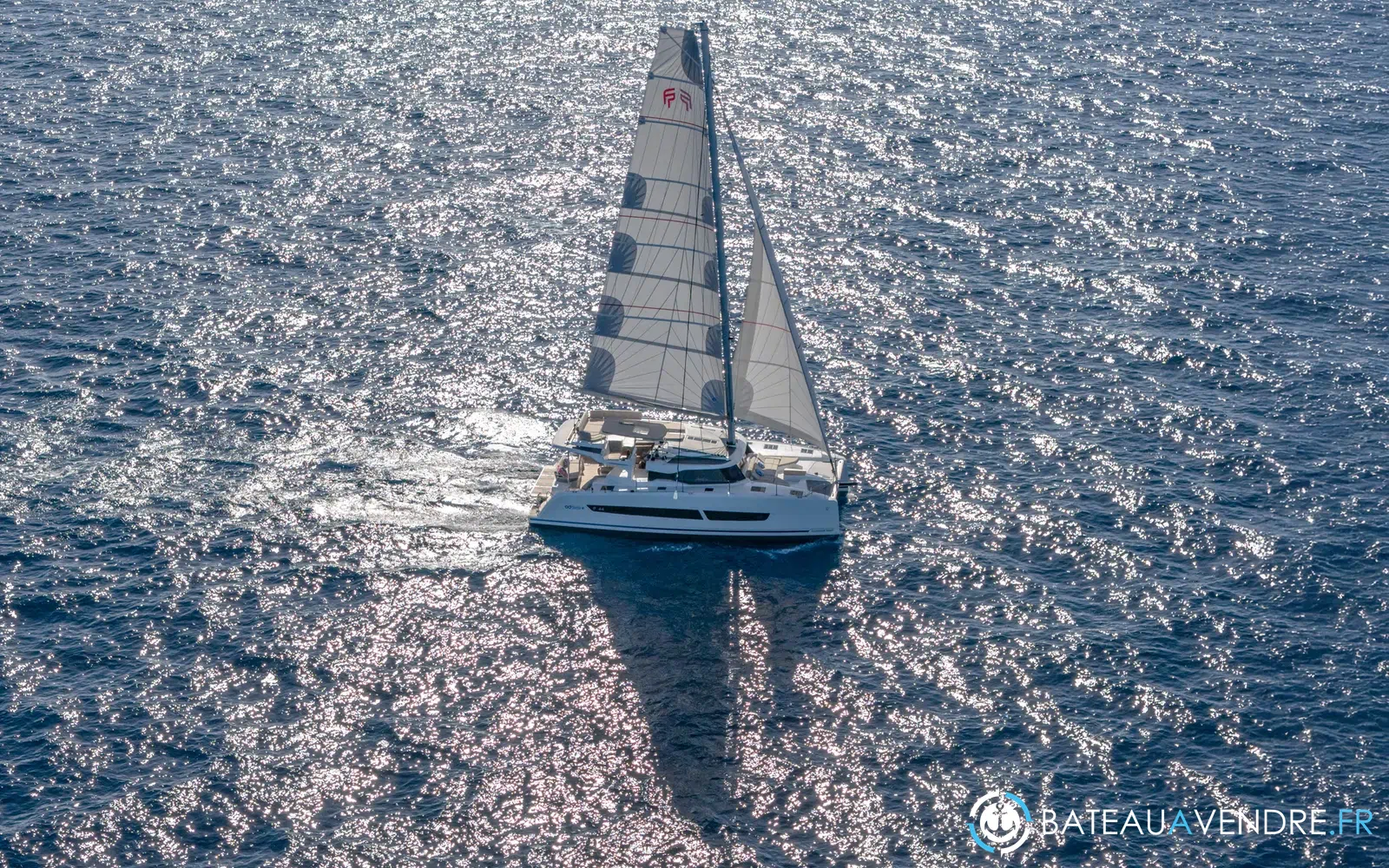 slider 6 Fountaine Pajot FP 44