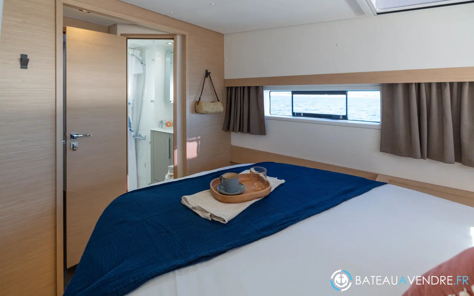 slider 98 Fountaine Pajot FP 44