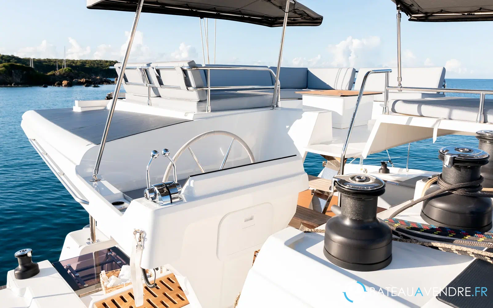 slider 12 Fountaine Pajot FP 51