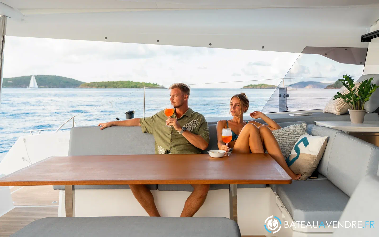 slider 27 Fountaine Pajot FP 51