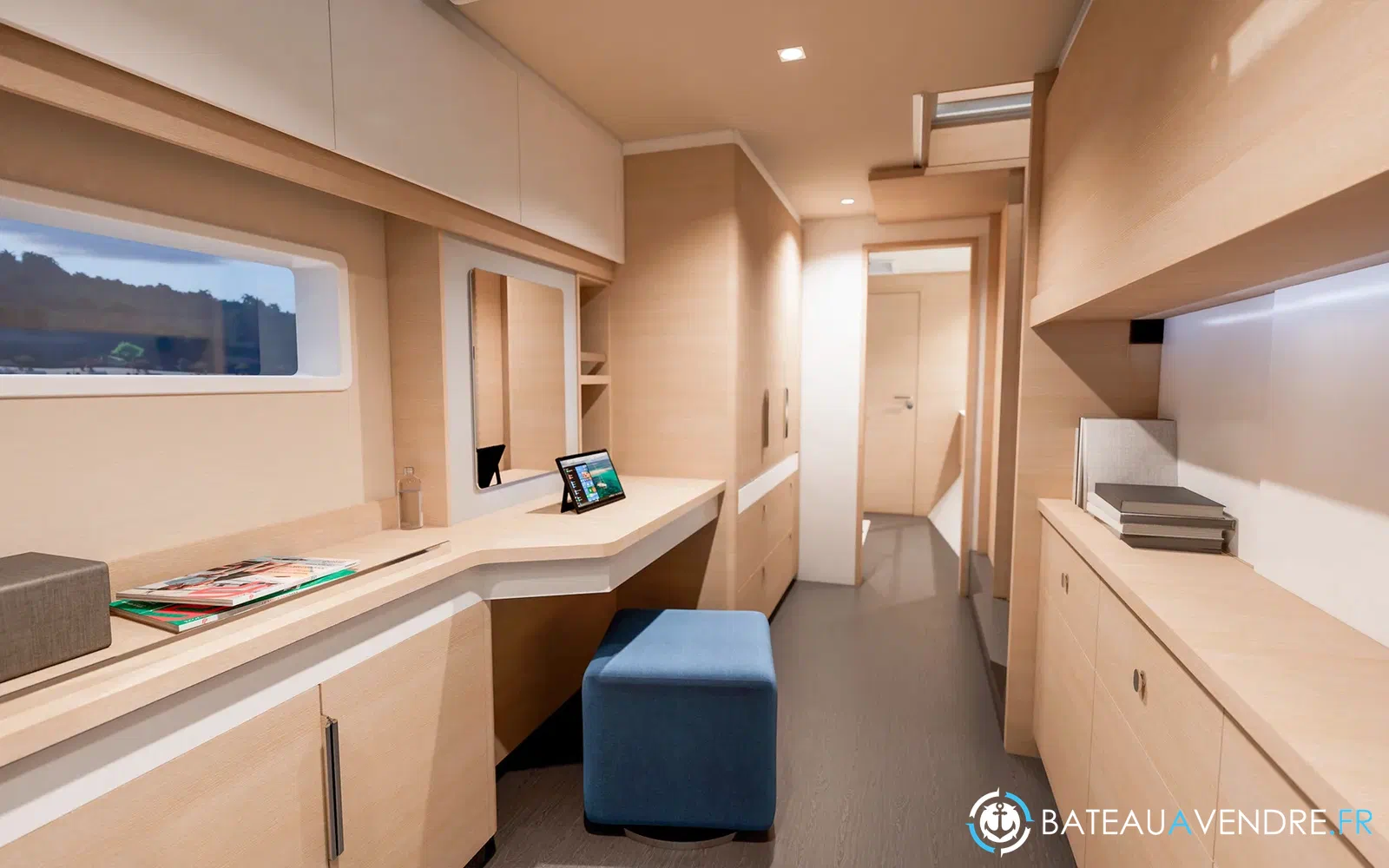 slider 40 Fountaine Pajot FP 48