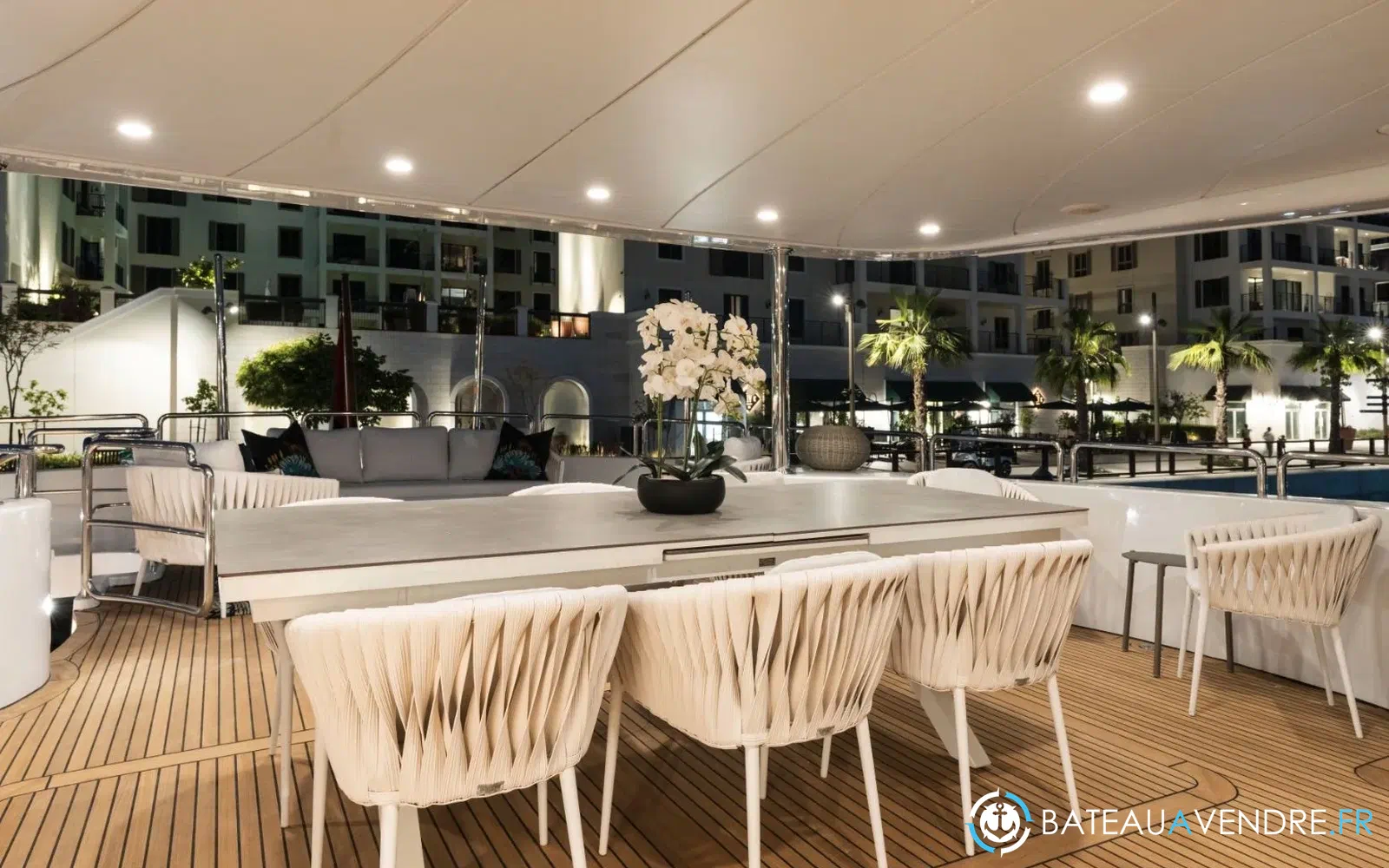 slider 10 Benetti Classic 115
