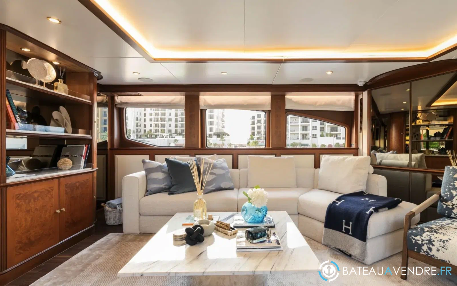 slider 19 Benetti Classic 115