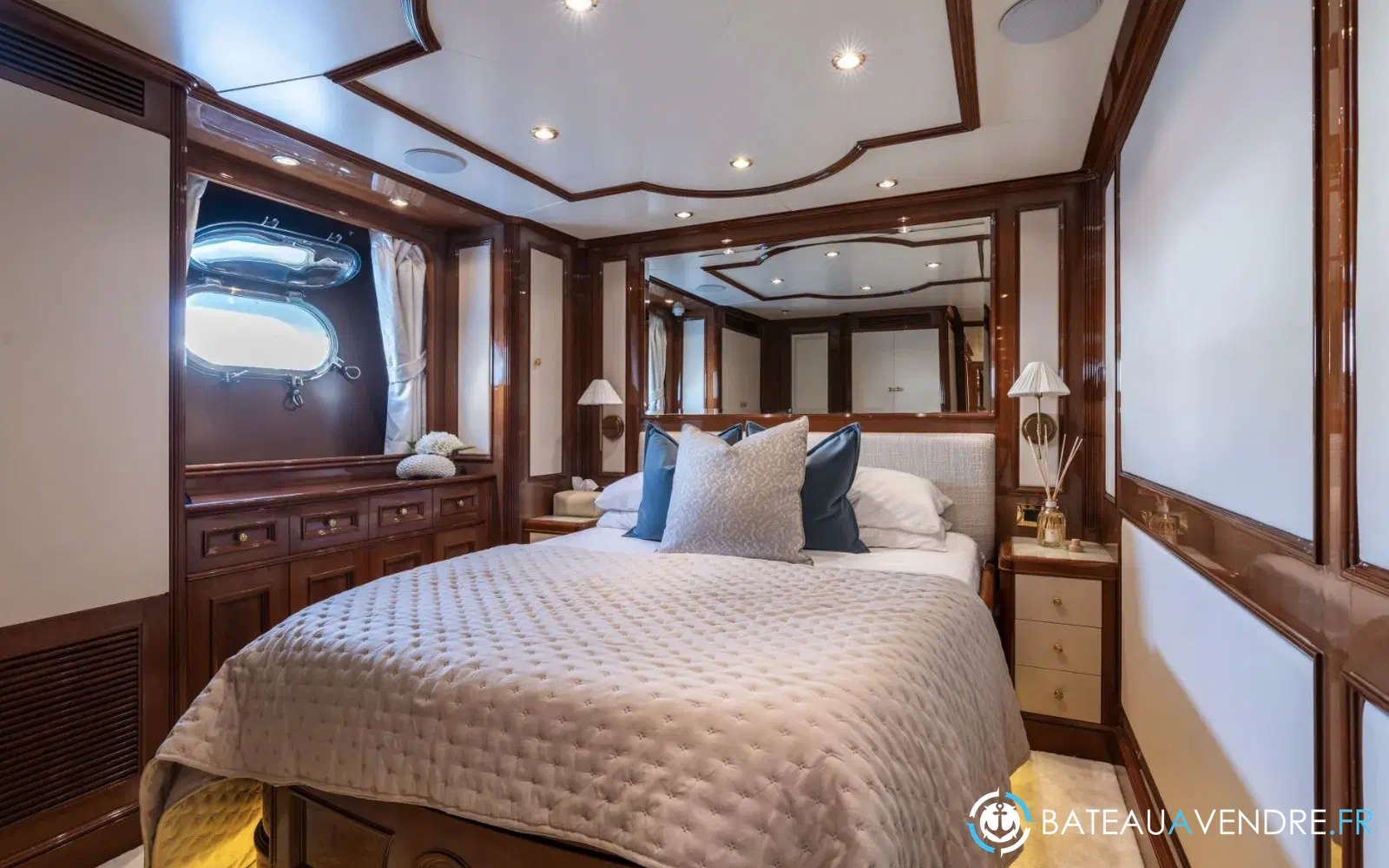 slider 27 Benetti Classic 115