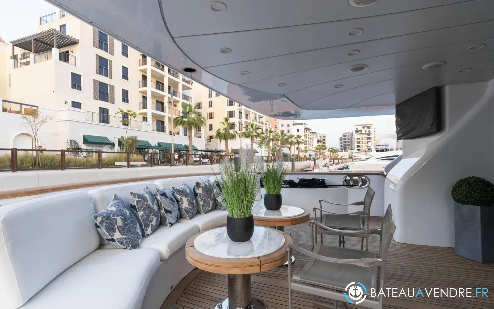 slider 6 Benetti Classic 115