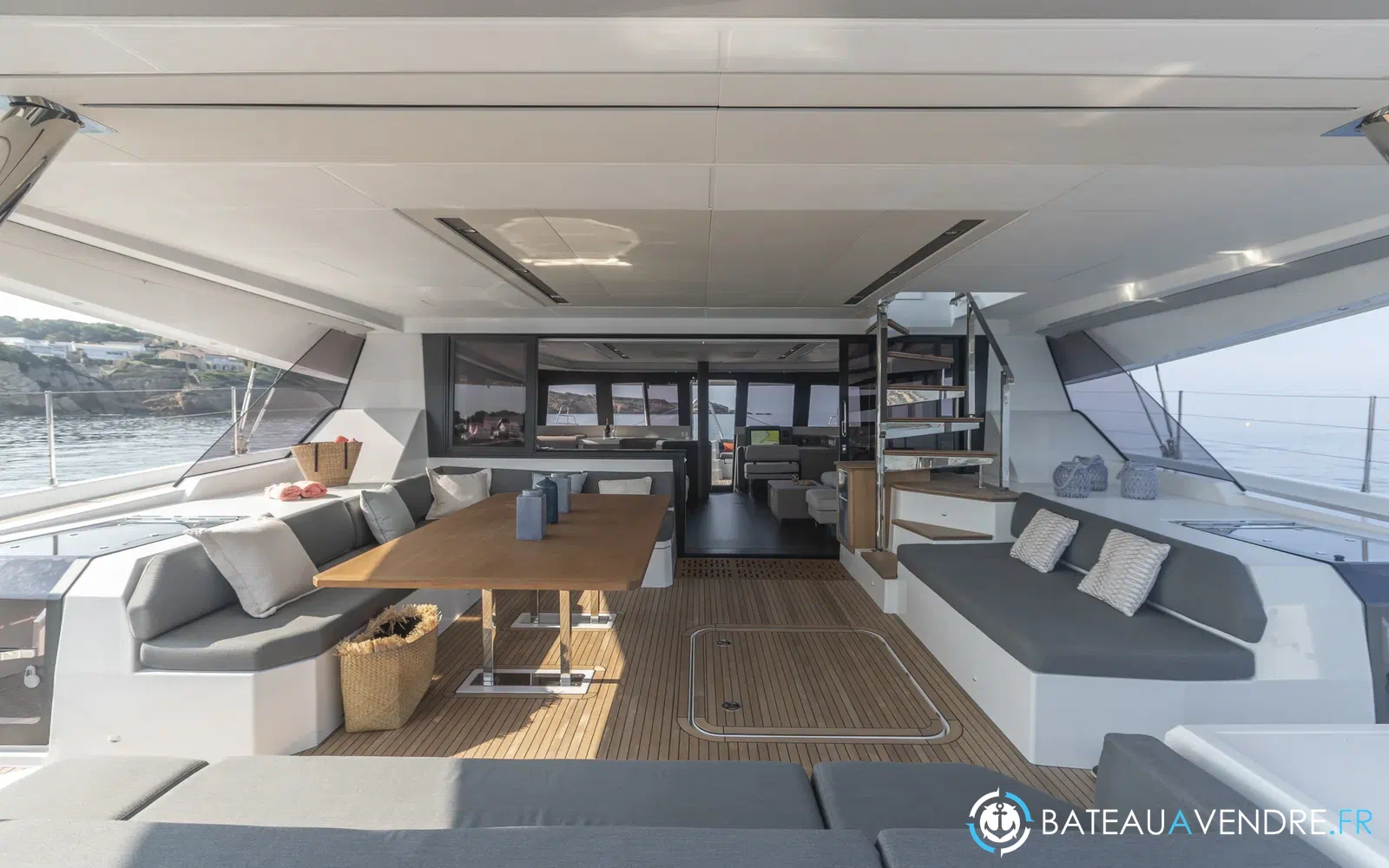 slider 10 Fountaine Pajot Samana 59