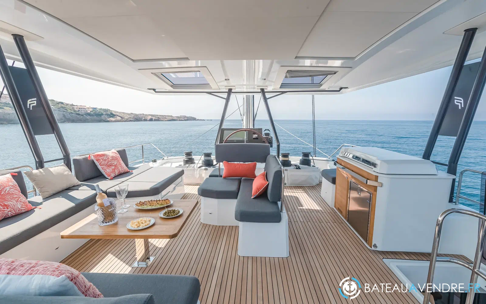 slider 25 Fountaine Pajot Samana 59