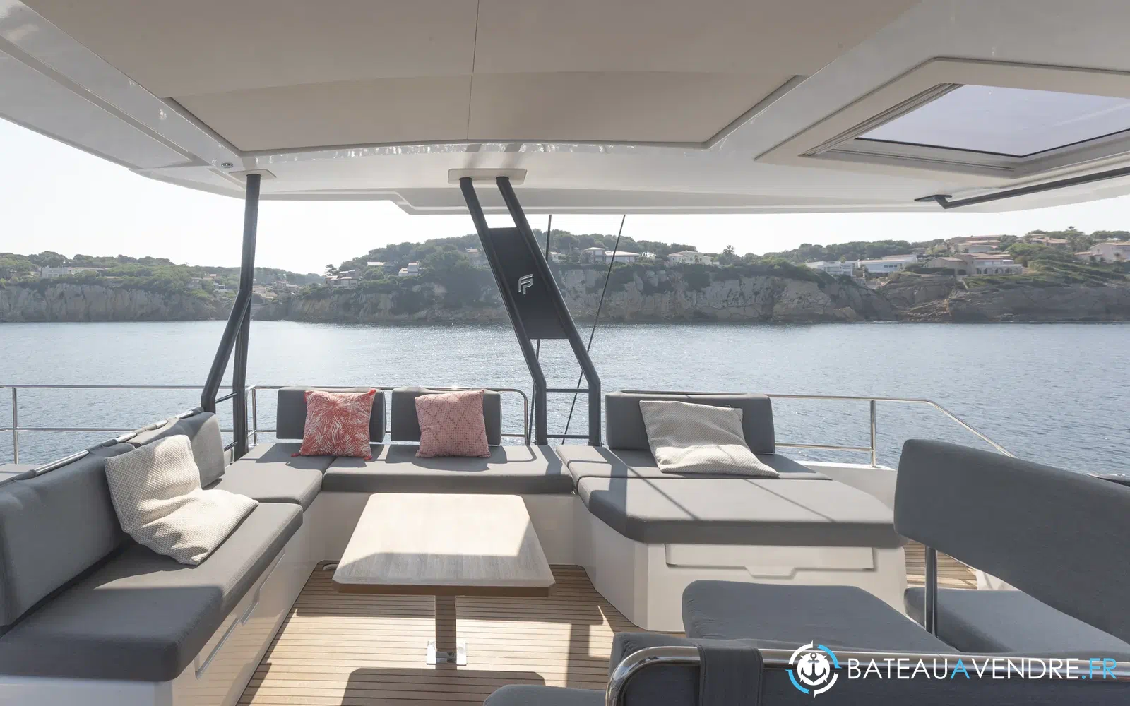 slider 27 Fountaine Pajot Samana 59