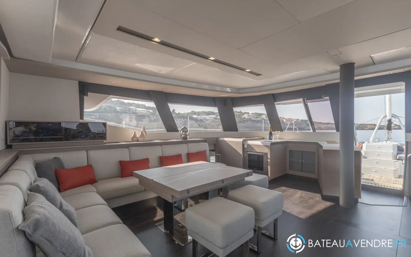 slider 66 Fountaine Pajot Samana 59