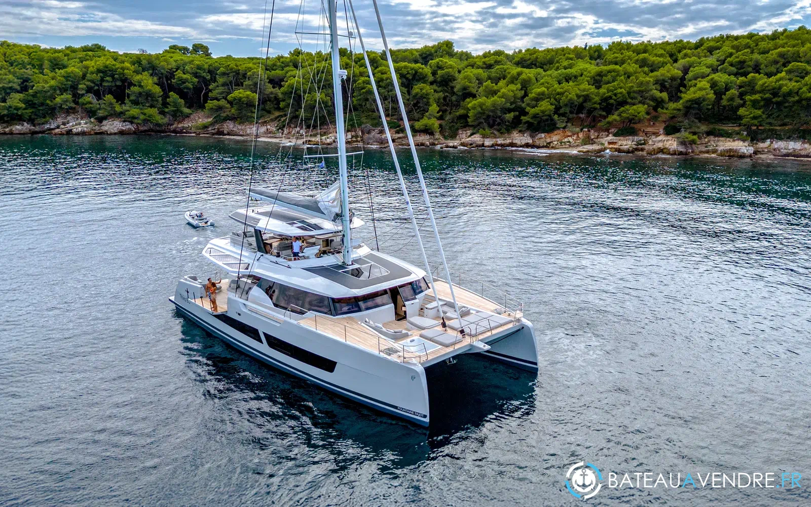 slider 18 Fountaine Pajot Thira 80