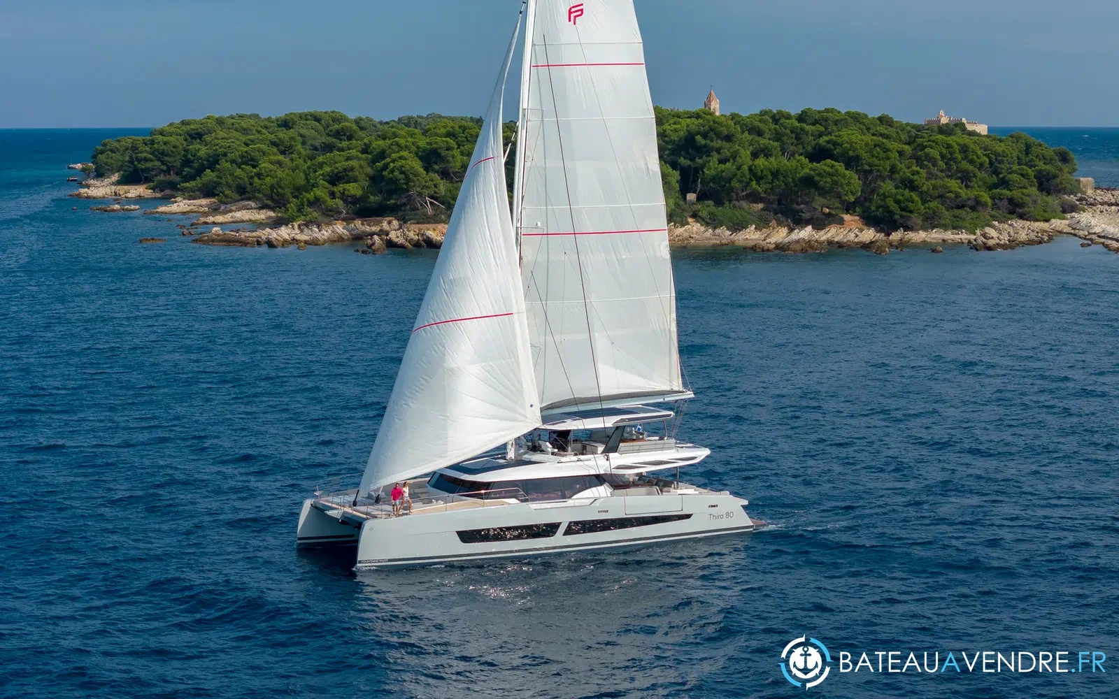 slider 23 Fountaine Pajot Thira 80