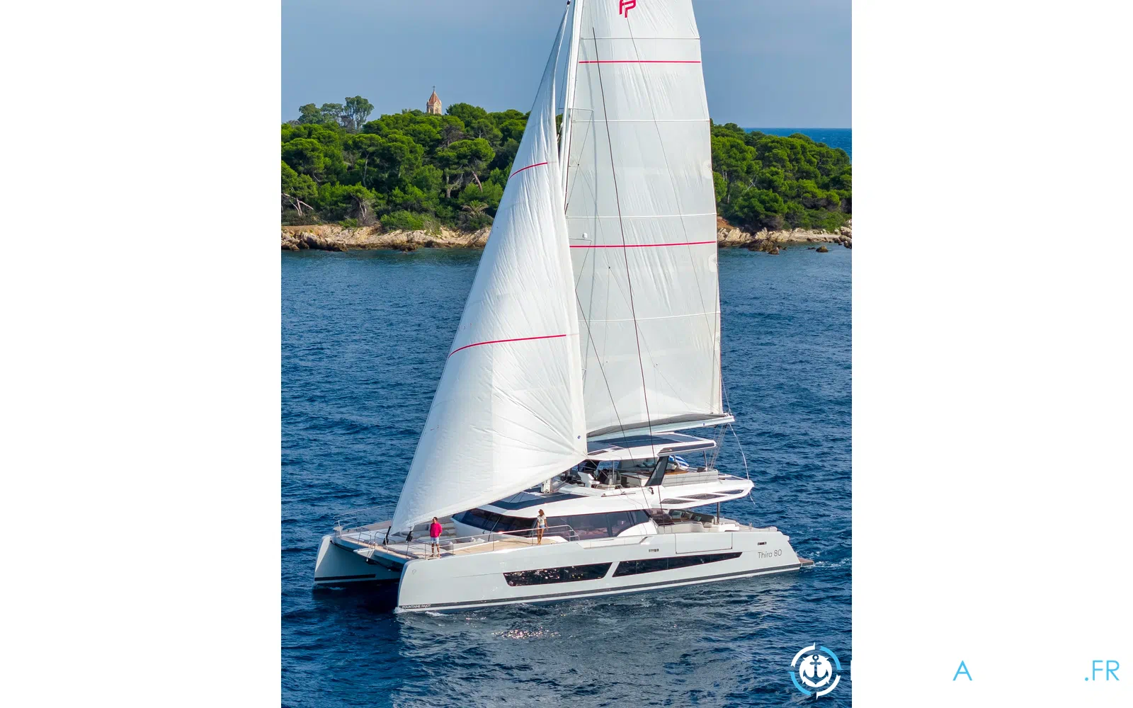 slider 25 Fountaine Pajot Thira 80