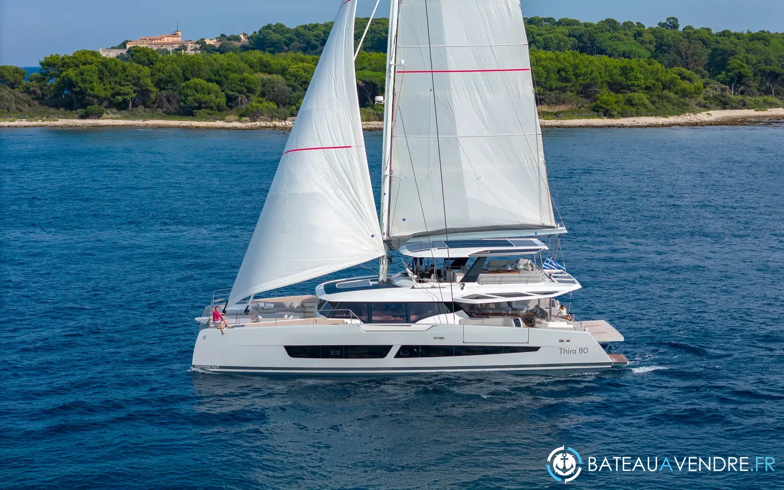 slider 28 Fountaine Pajot Thira 80