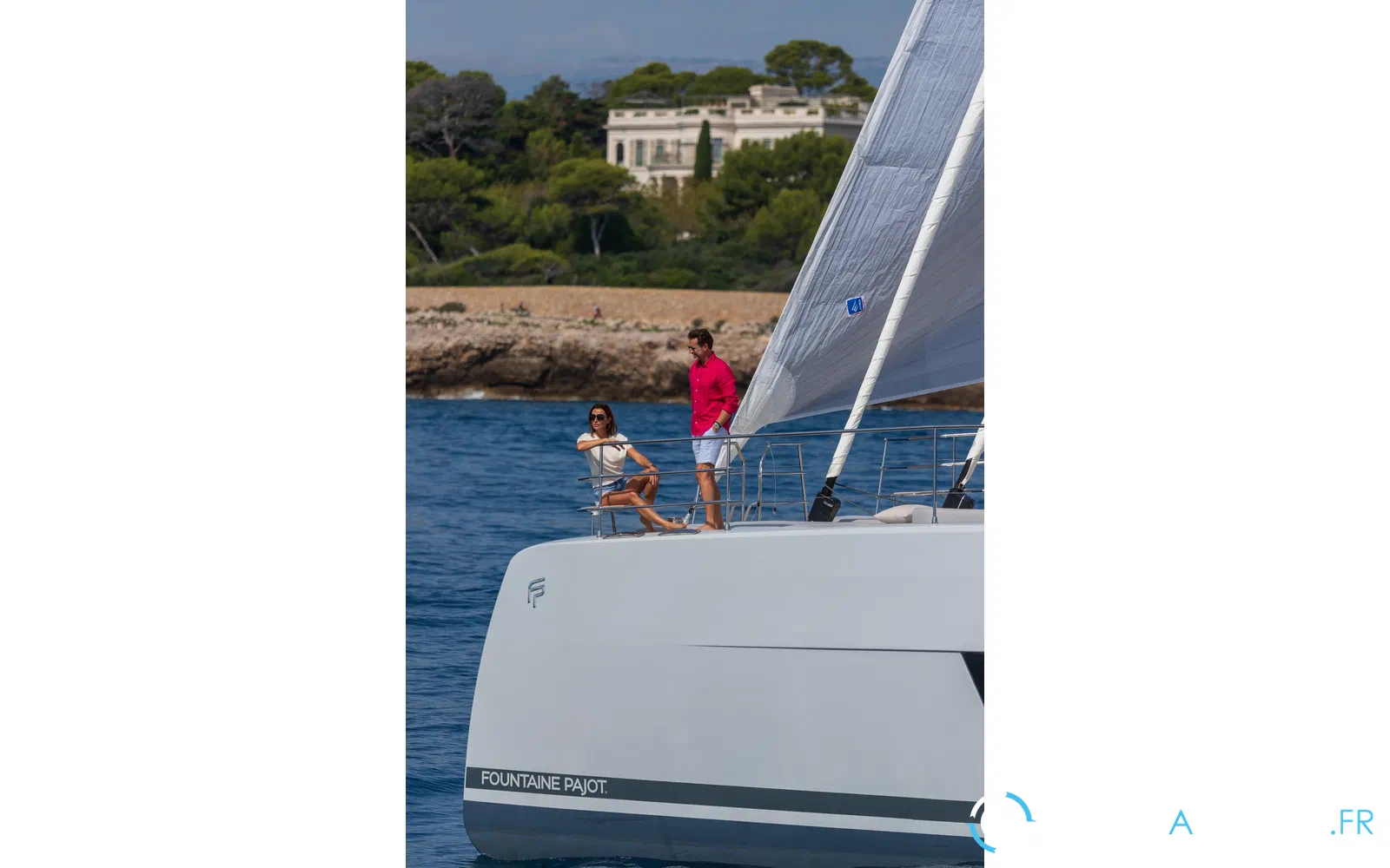 slider 32 Fountaine Pajot Thira 80