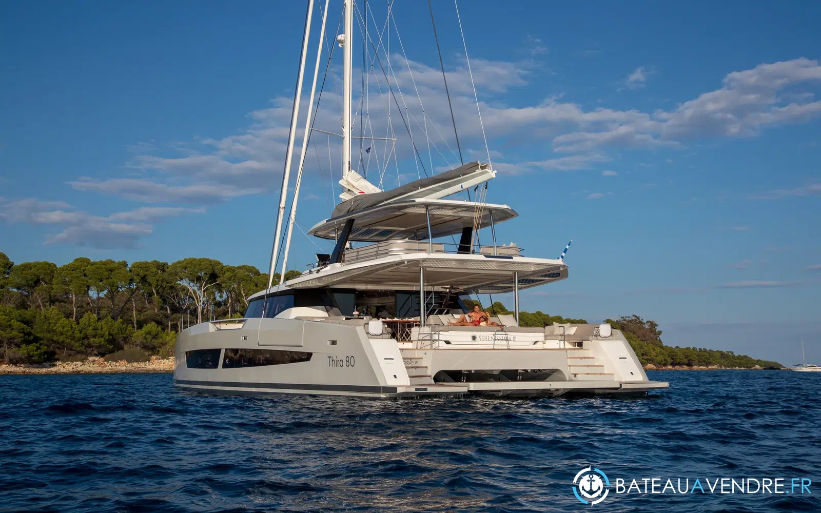 slider 3 Fountaine Pajot Thira 80