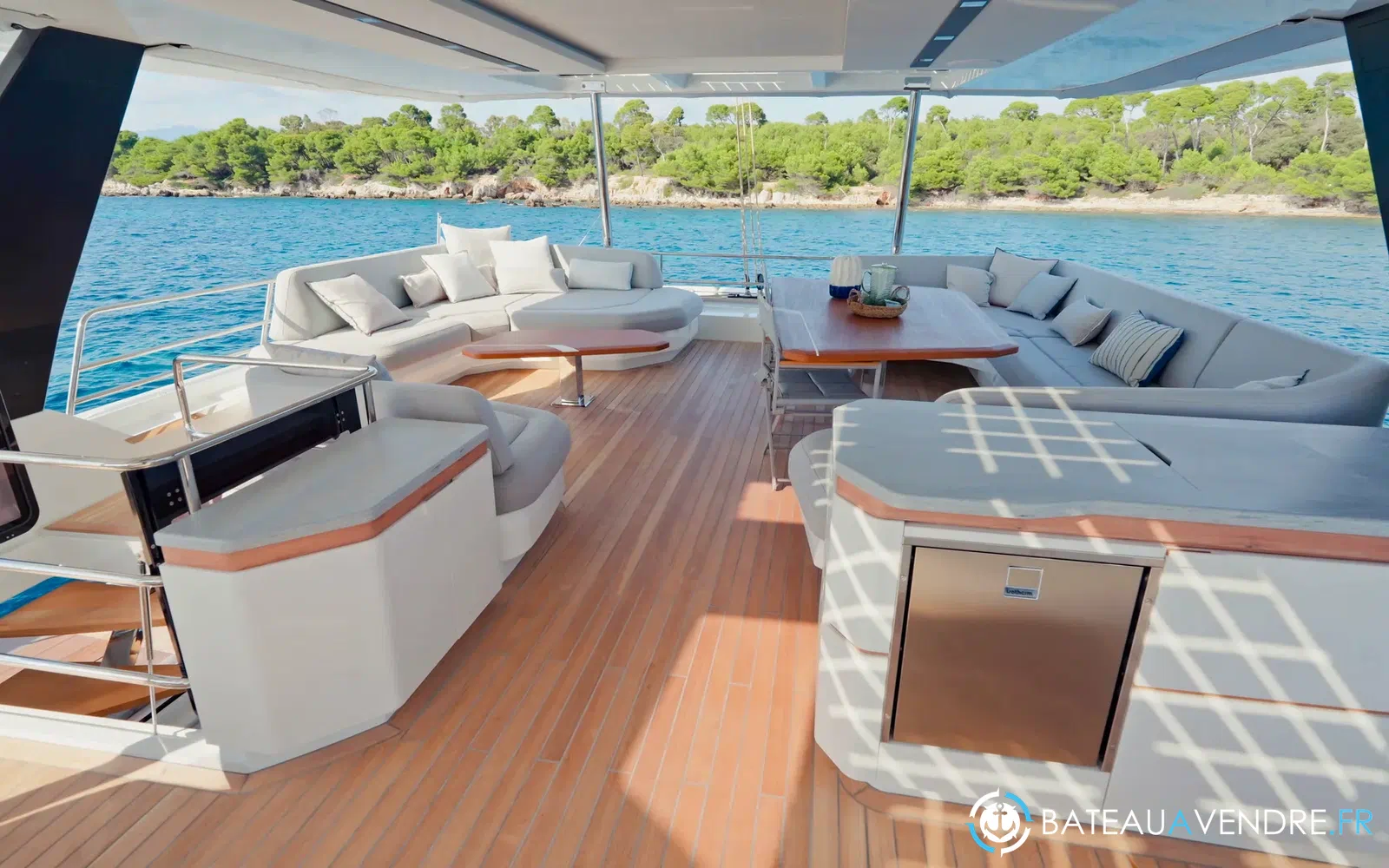 slider 52 Fountaine Pajot Thira 80