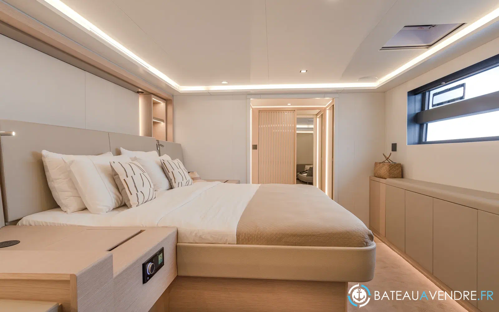 slider 88 Fountaine Pajot Thira 80