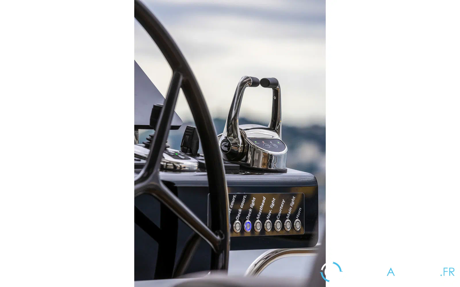 slider 98 Fountaine Pajot Thira 80