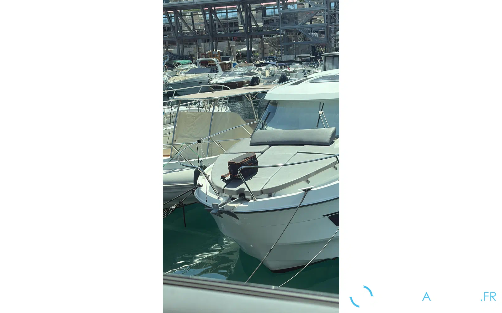 slider 4 Beneteau Antares Serie 9