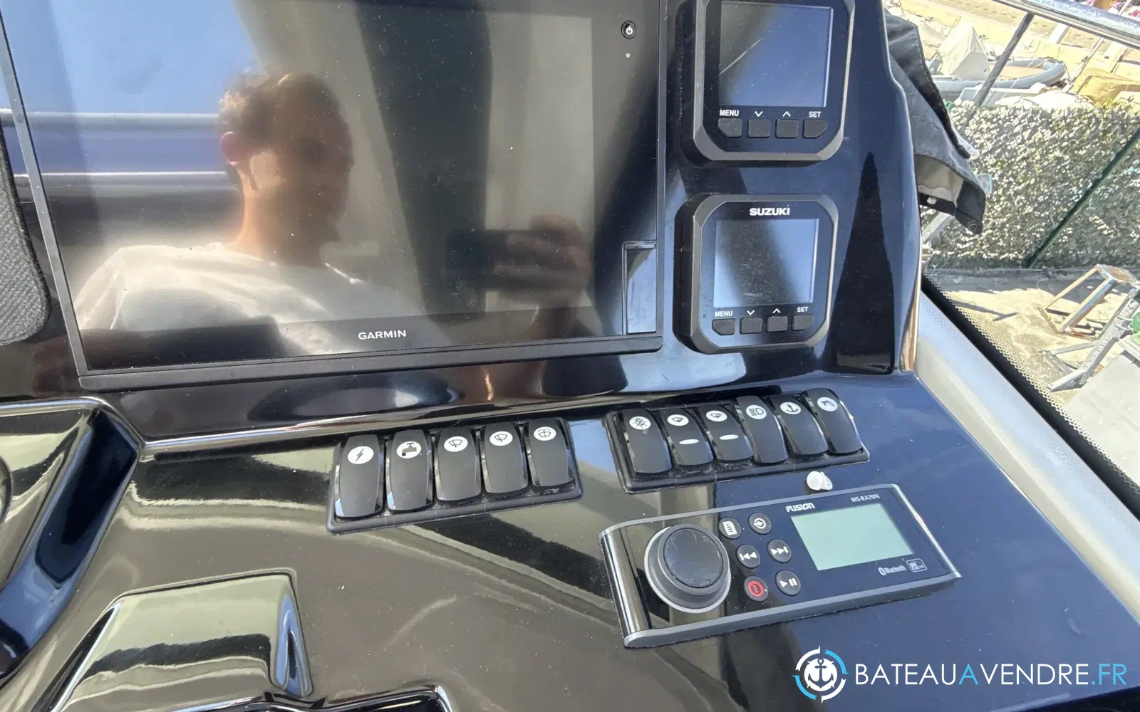 slider 8 Beneteau Antares Serie 9