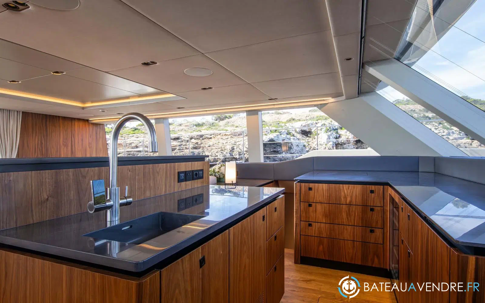 slider 12 Sunreef Yachts Sunreef 70