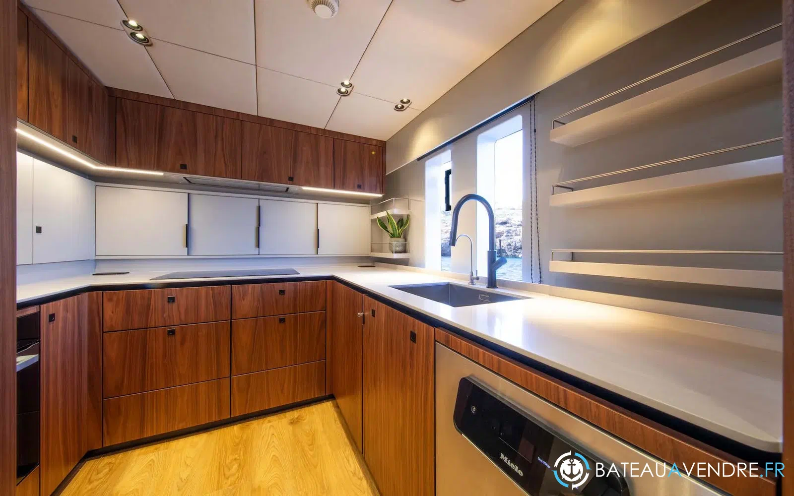 slider 27 Sunreef Yachts Sunreef 70