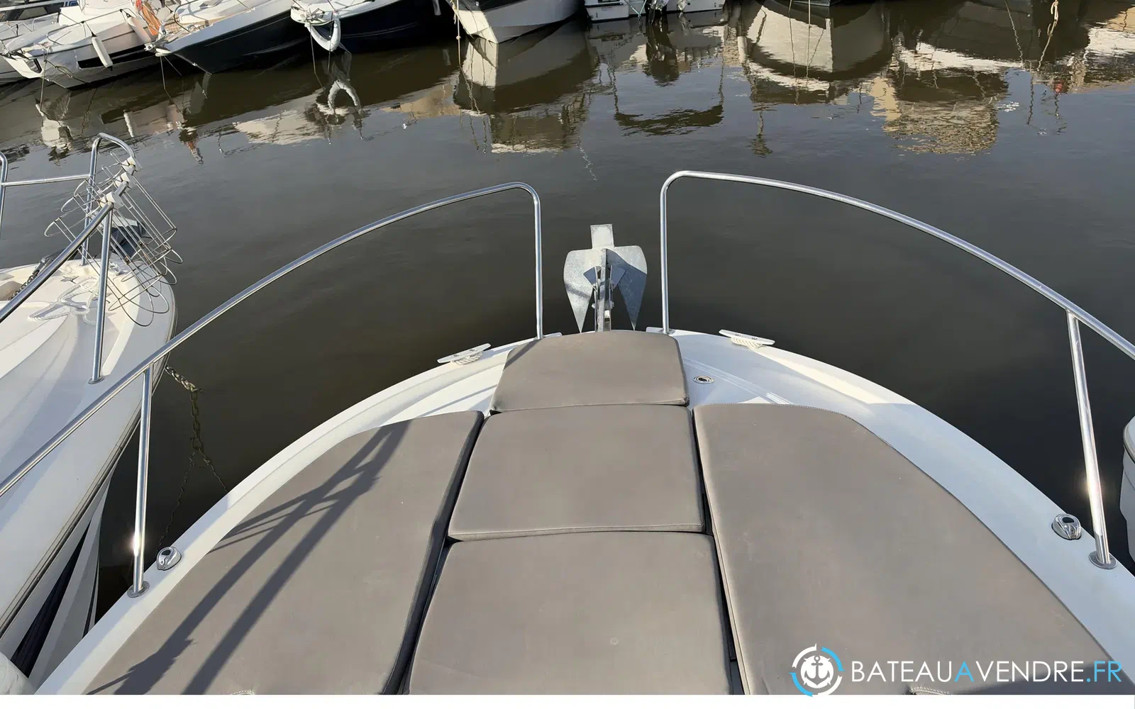 slider 15 Beneteau Antares 8