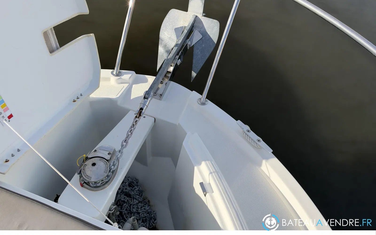 slider 22 Beneteau Antares 8