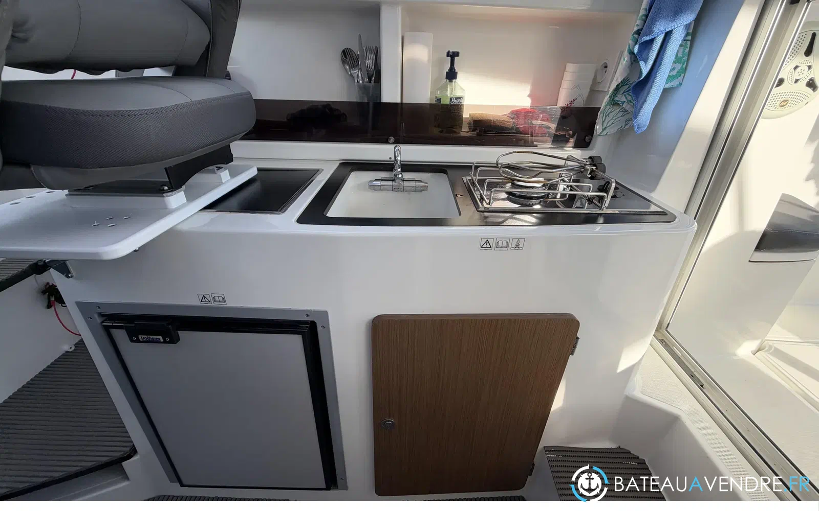 slider 30 Beneteau Antares 8