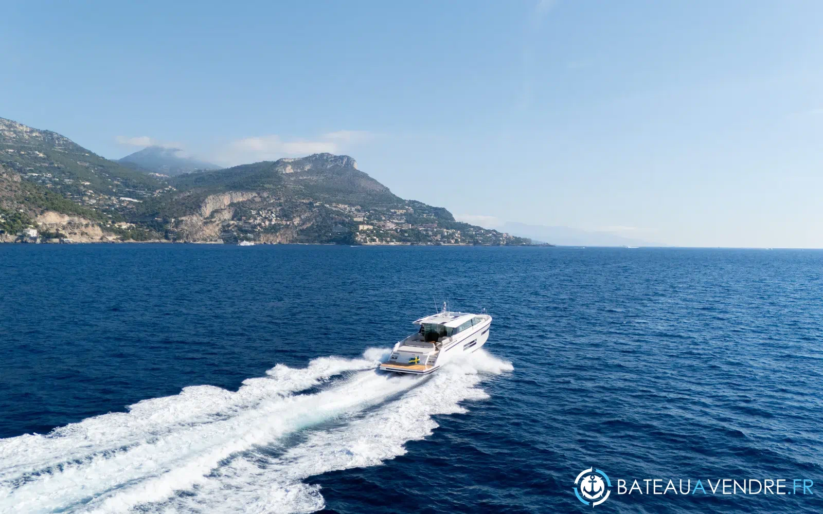 slider 13 Delta Powerboats 72