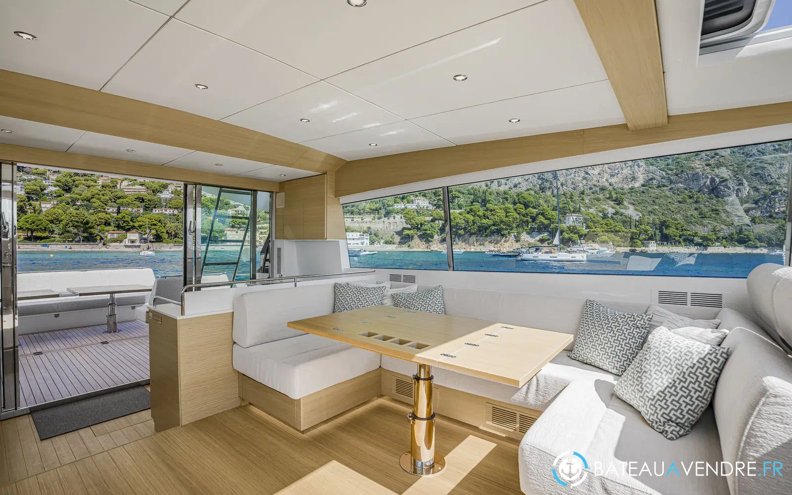 slider 35 Delta Powerboats 72