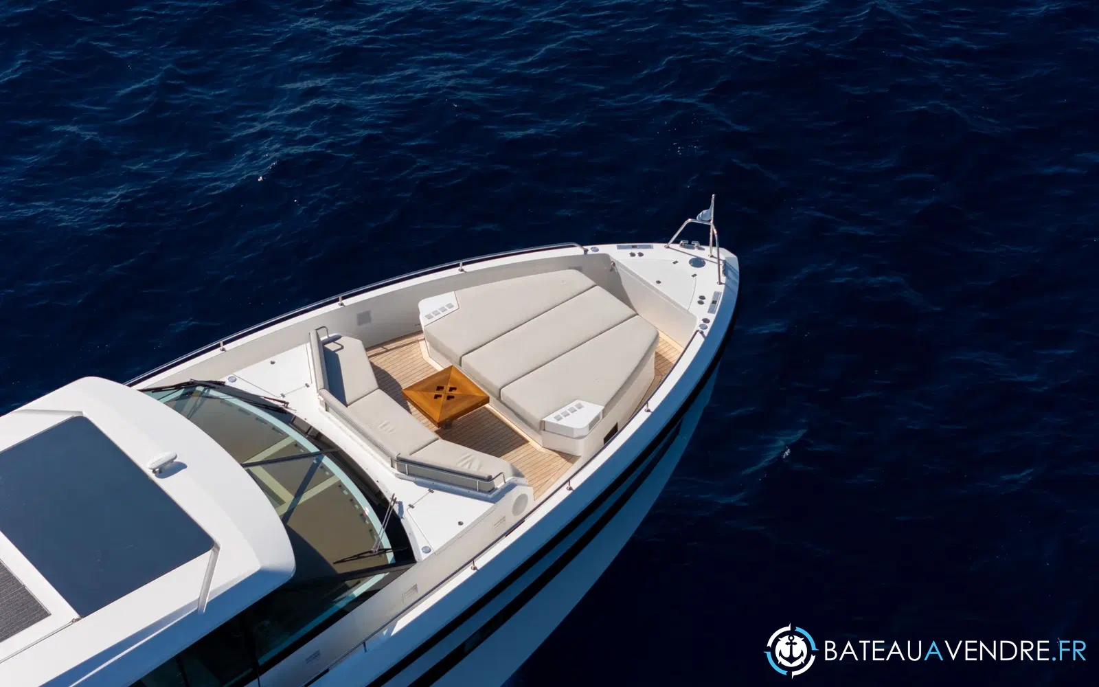 slider 6 Delta Powerboats 72