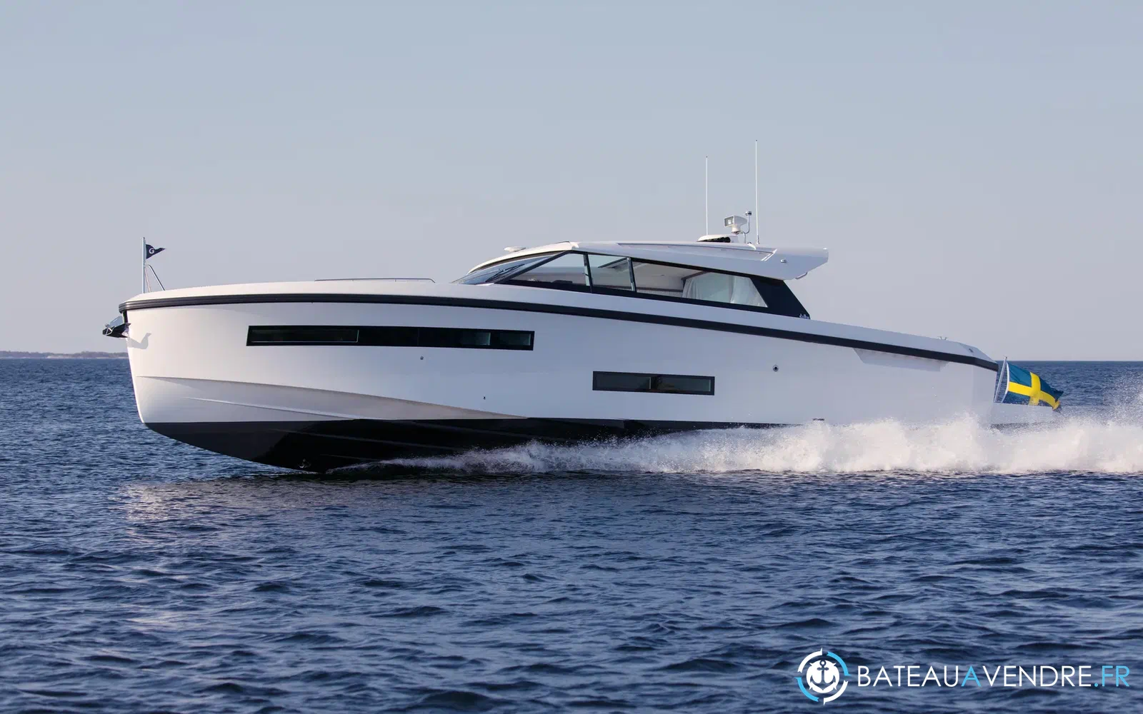 slider 2 Delta Powerboats 48 Coupe