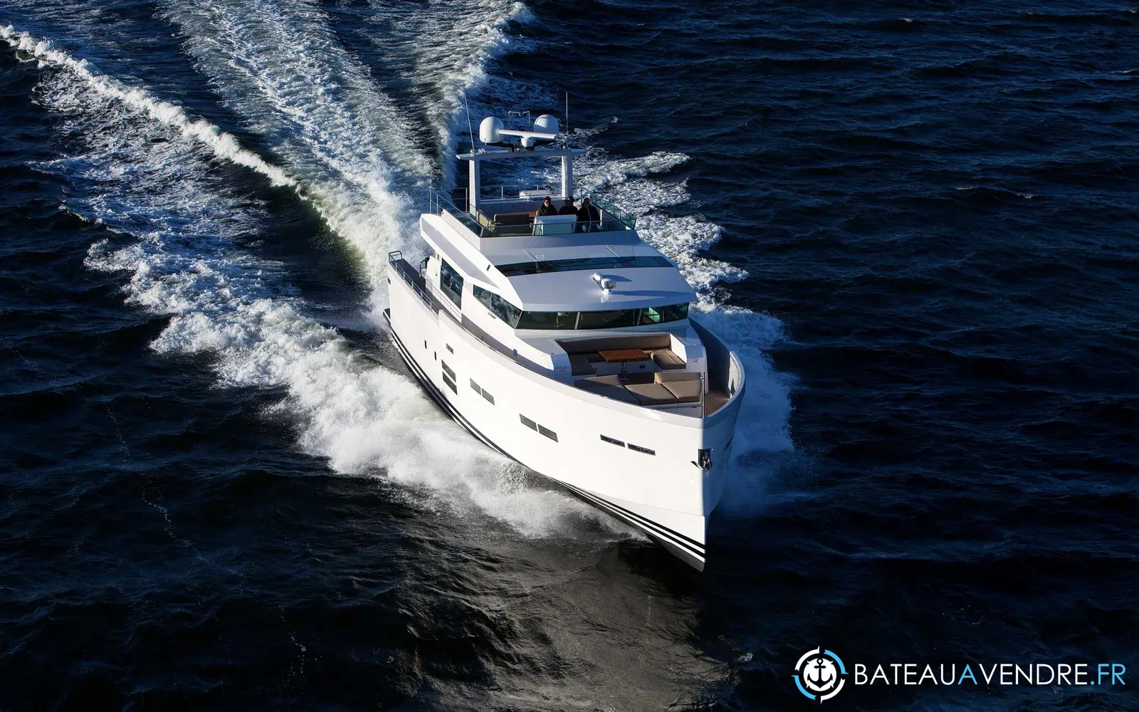 slider 6 Delta Powerboats 88 Carbon