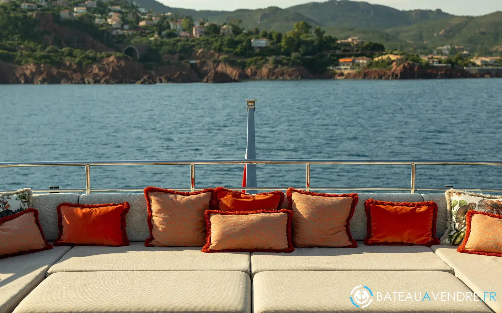 slider 49 Majesty Yachts Majesty 120