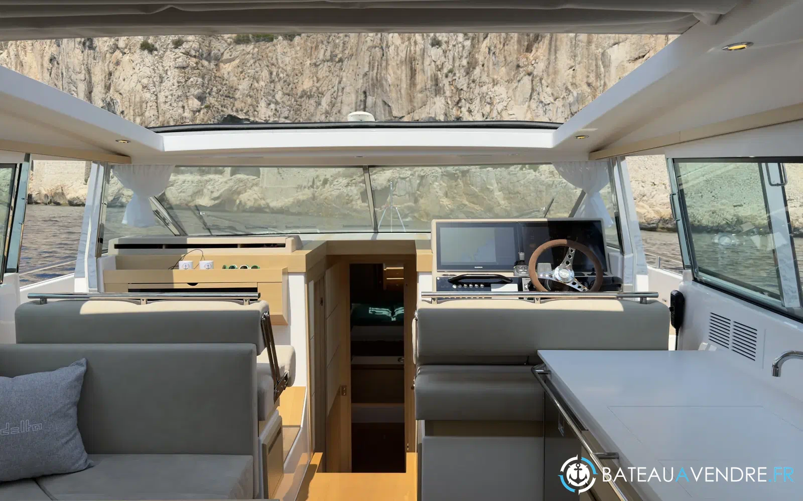 slider 13 Delta Powerboats 48 Coupe